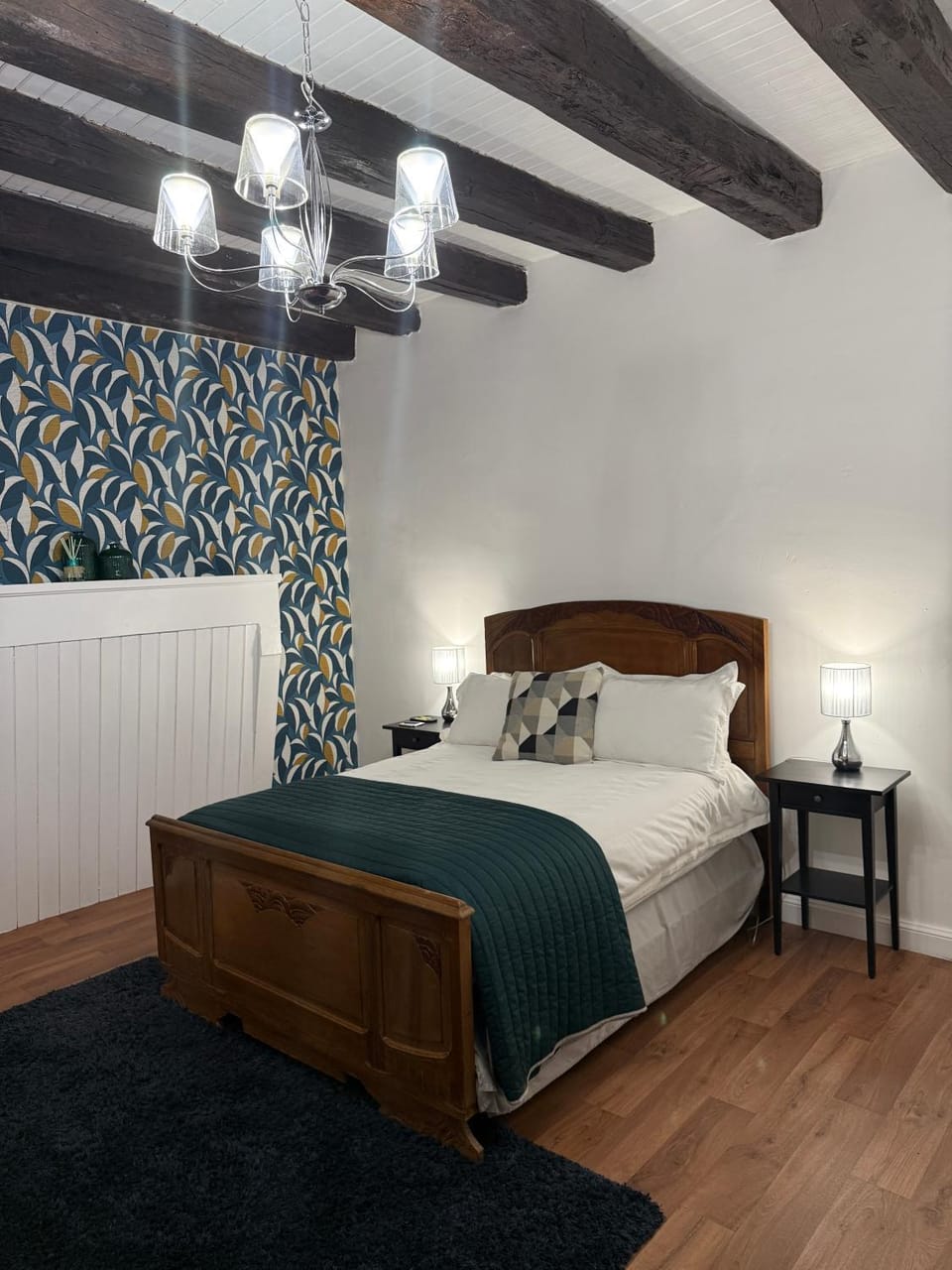 Bed, Bedroom, fireplace