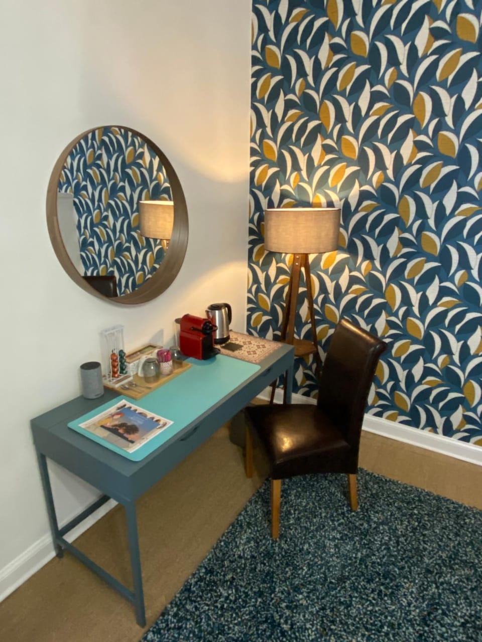 Coffee/tea facilities, Seating area