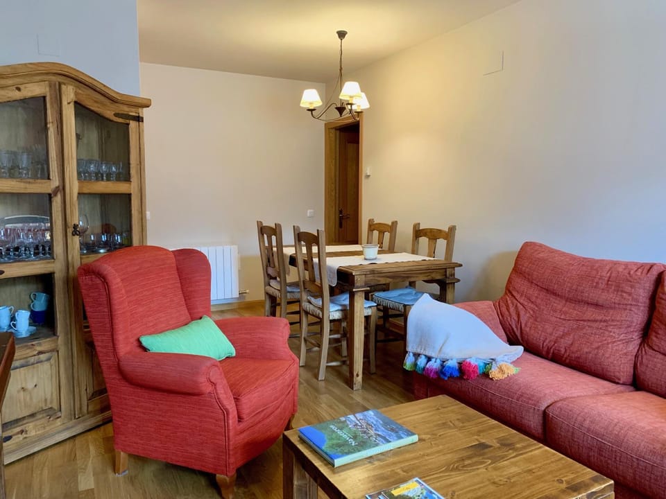 BPIRINEOS-Albares Apartment in Catalonia