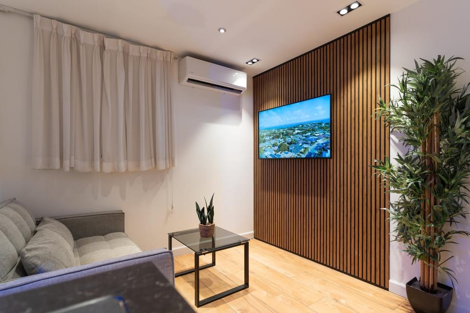 TV and multimedia, Seating area, Evening entertainment