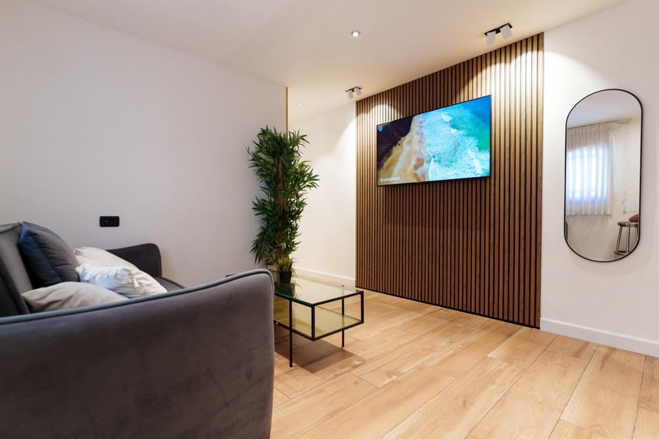 TV and multimedia, Seating area