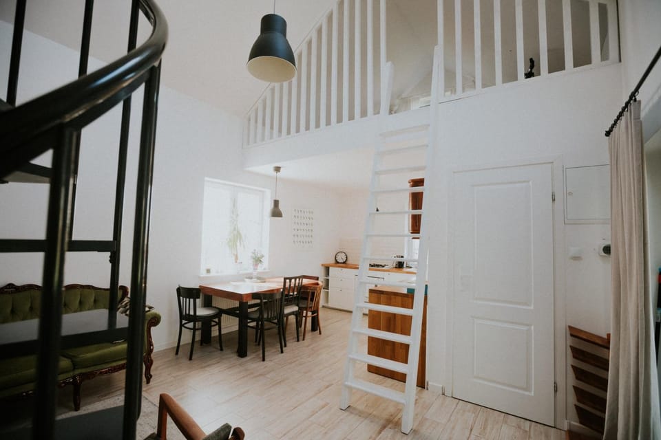 Kitchen or kitchenette, Seating area, kitchen