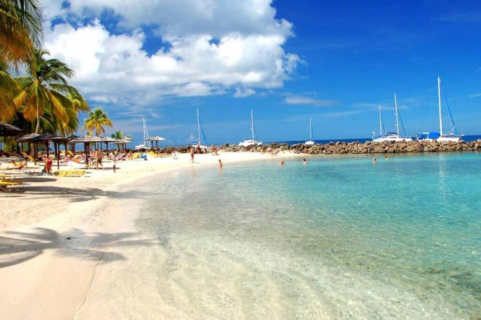 Nearby landmark, Natural landscape, Beach