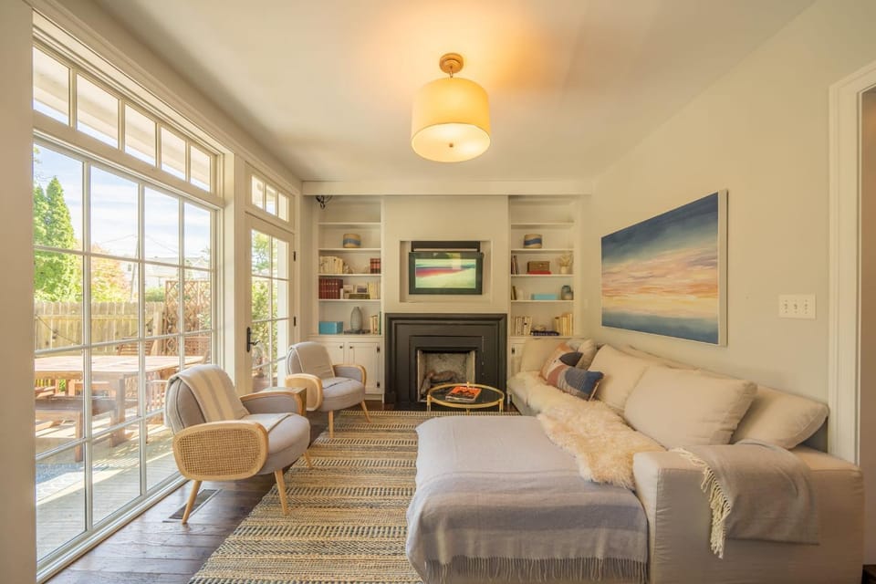 The Walton House - historic 3bd 2 5ba with parking House in Kennett Square
