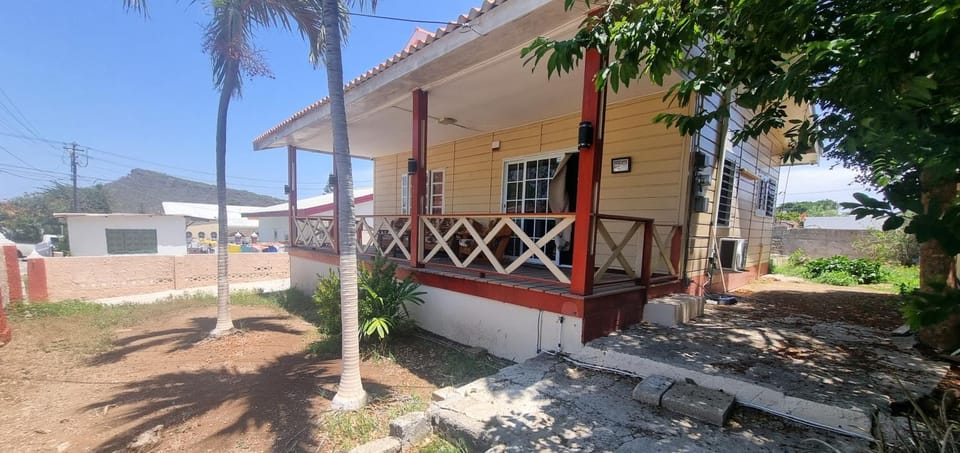 Property building, Day