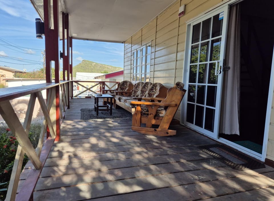 Patio, Facade/entrance, Day, View (from property/room), Balcony/Terrace, Dining area