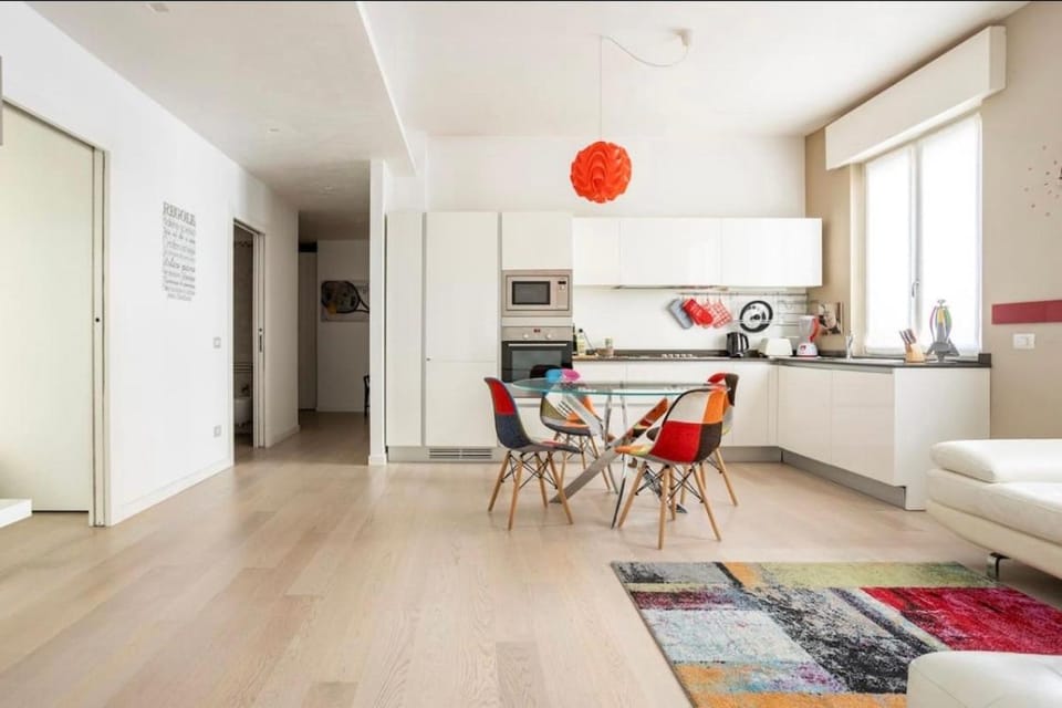 Kitchen or kitchenette, Living room, Seating area, Dining area, Communal kitchen, dishwasher, minibar, pet friendly, laundry, washing machine, washing machine, air conditioner, air conditioner