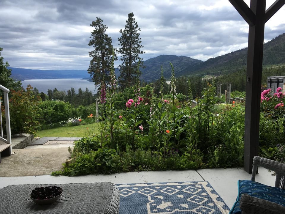 Garden view, Lake view
