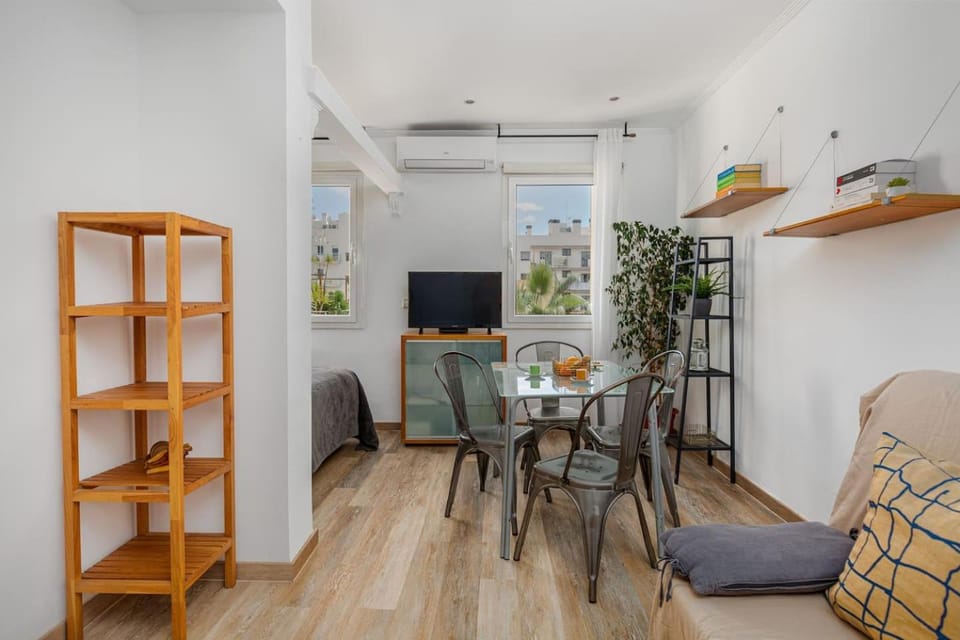 Estudio Bogatell Beach Se admiten mascotas AC Apartment in Barcelona