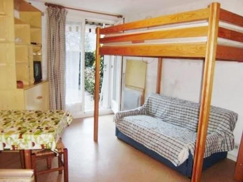 Studio cabine 2 pers avec parking à Esquièze-Sère - FR-1-402-124 Cabin in Luz-Saint-Sauveur