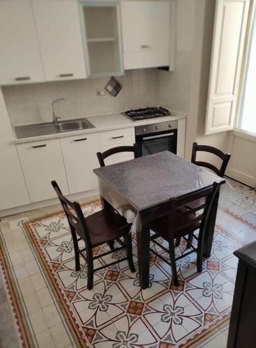 appartamento zona centralissima trapani Apartment in Trapani