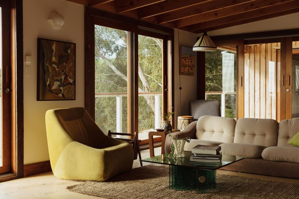 TIMBA - Luxury bush retreat with pool, spa & gym Villa in McLaren Vale