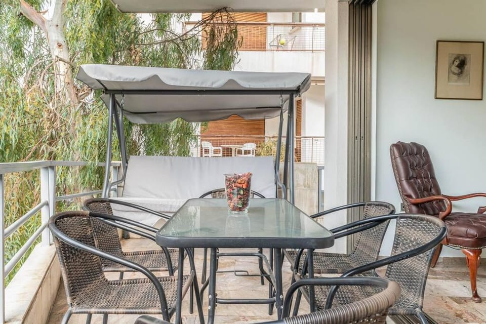 Unique Spacious new 3BDR apt in Mouson/Filopappou Apartment in Athens