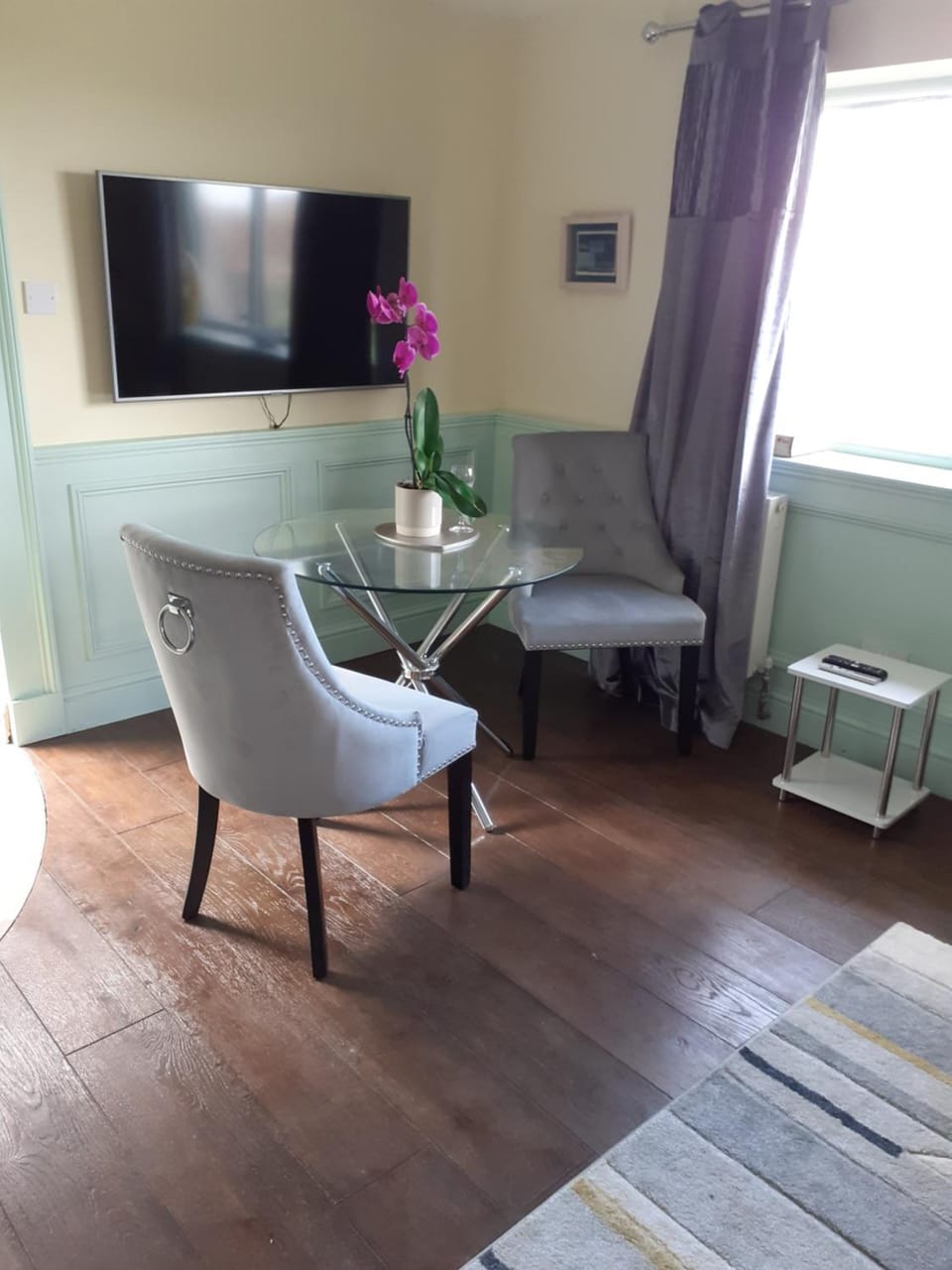 TV and multimedia, Seating area, Dining area, Evening entertainment