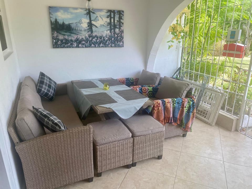 West Coast 1 Bedroom Apartment 66 - Close to beach Apartment in Holetown