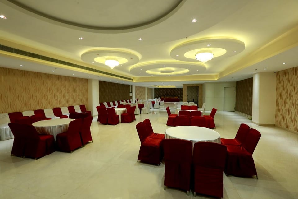 Banquet/Function facilities, Seating area, Meeting/conference room
