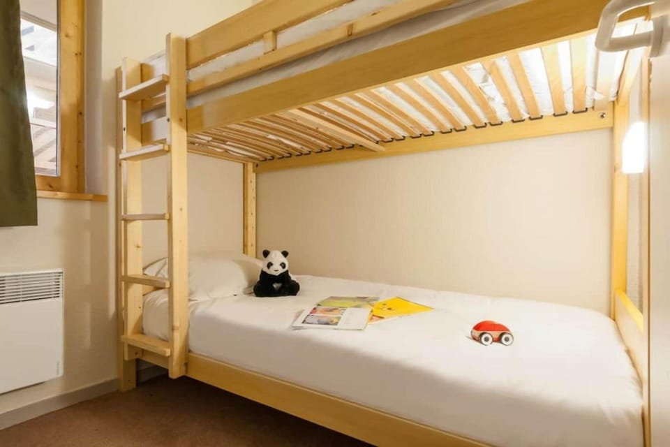 bunk bed