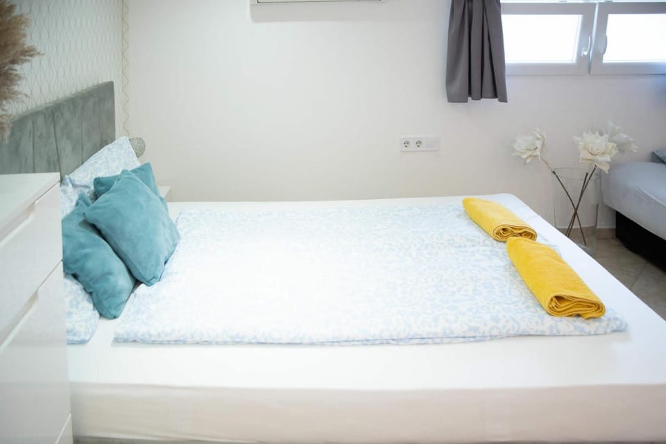 R.Gold Apartman Vacation rental in Hungary