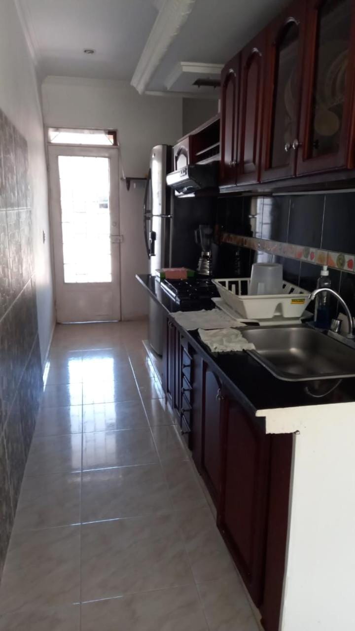 Precioso alojamiento con 6 piscinas en conjunto cerrado, casa recién pintada marzo 2026 House in Tolima