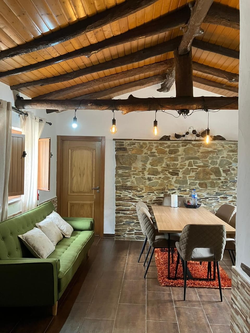Living room, Dining area