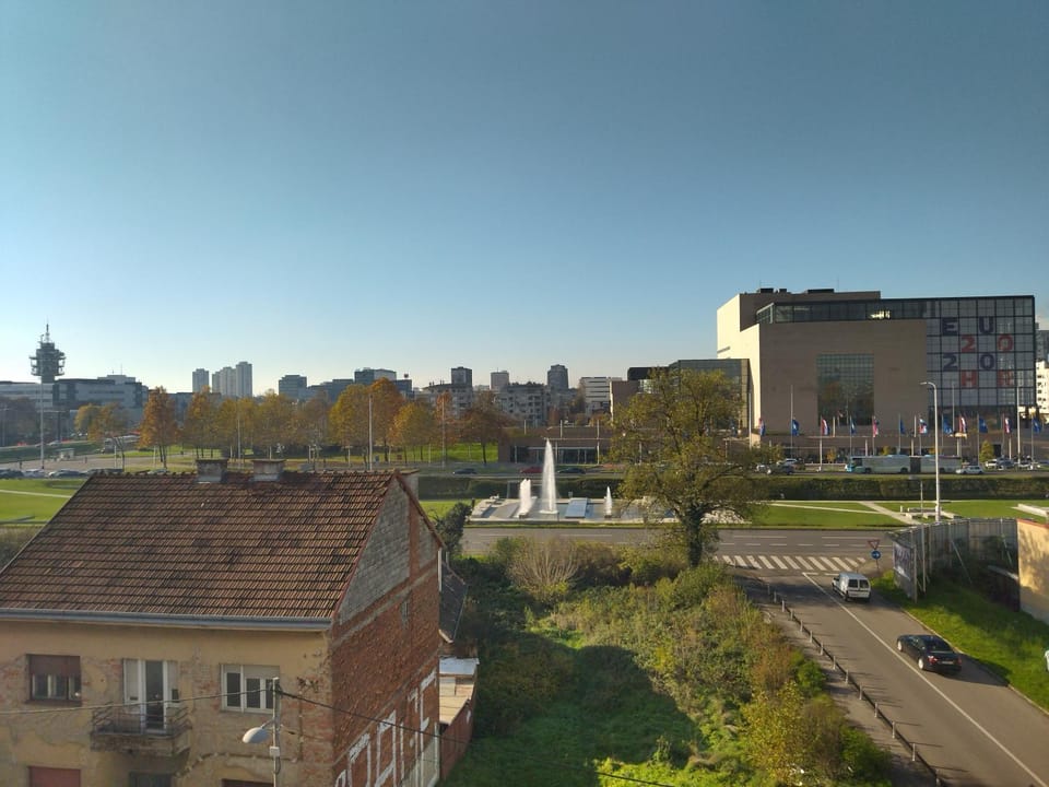 Day, Neighbourhood, City view, Street view