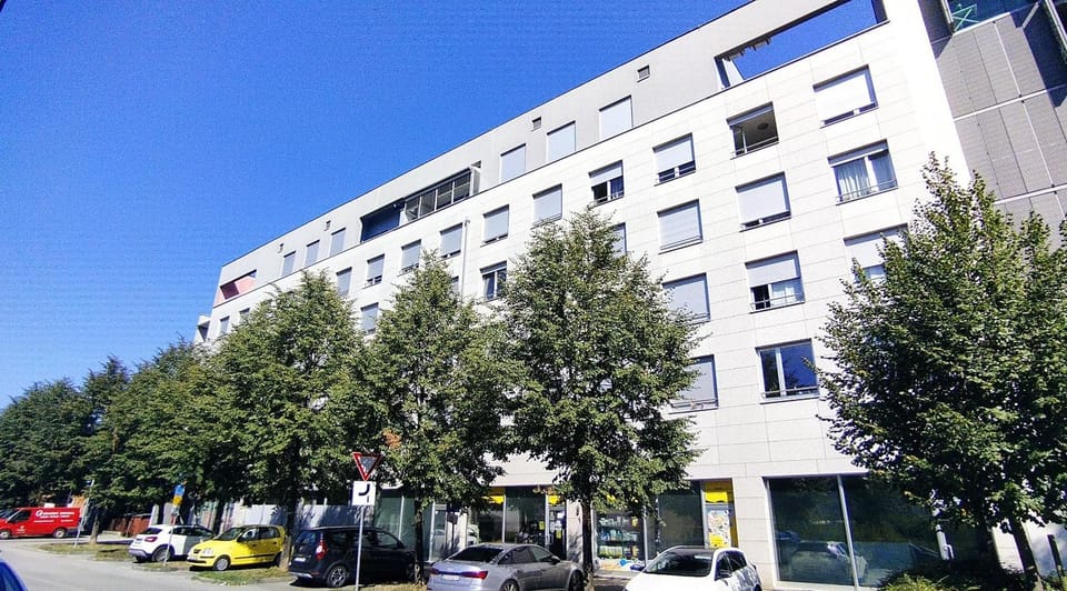 Property building, Facade/entrance