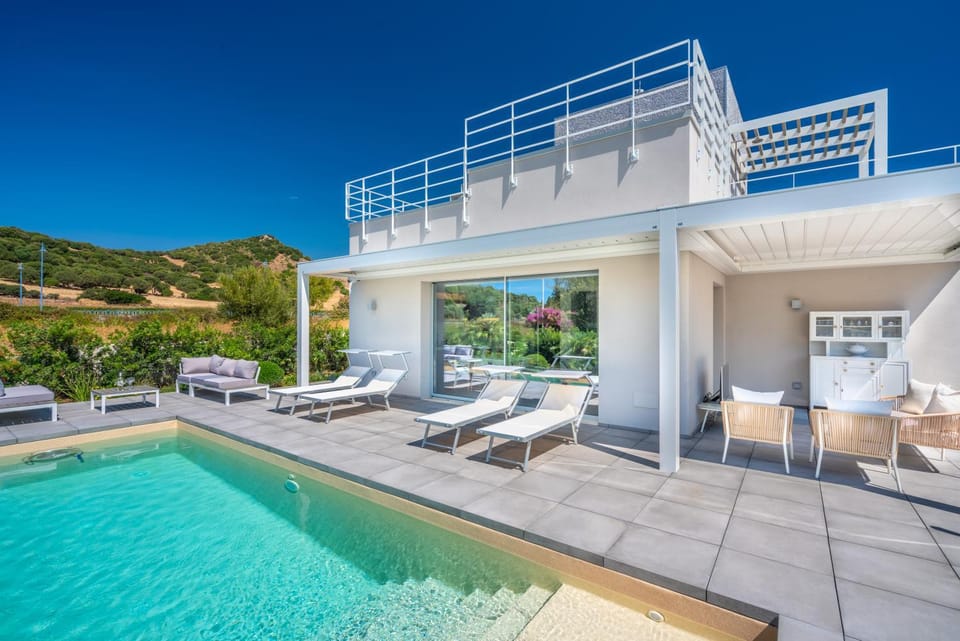 Villa Kòsmos - Piscina e Giardino - Villasimius Villa in Sardinia