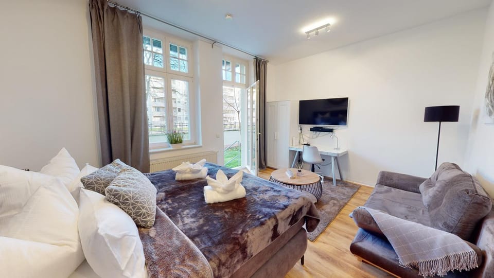 TV and multimedia, Seating area