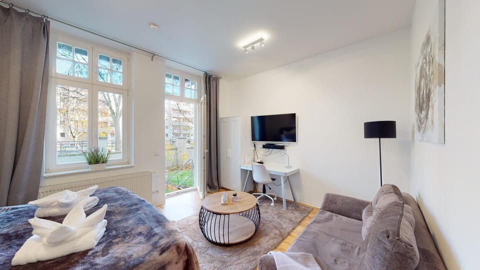 TV and multimedia, Seating area
