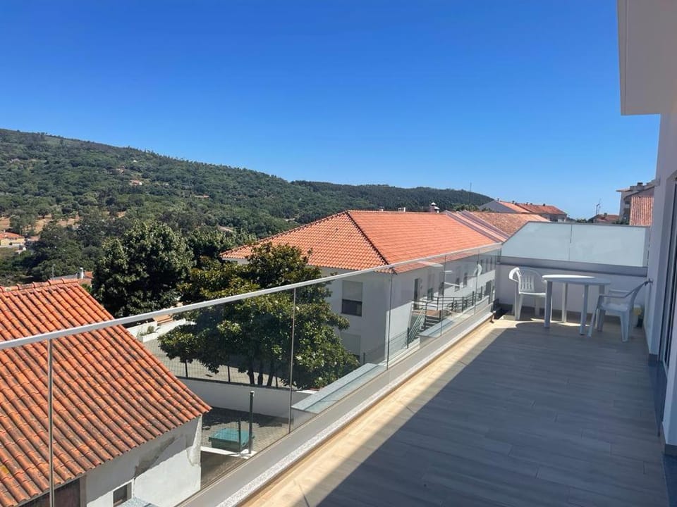 Balcony/Terrace, Mountain view