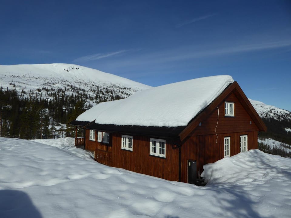 Ny hytte i flott turterreng House in Viken, Norway