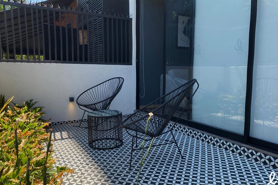 Patio, Day, Balcony/Terrace