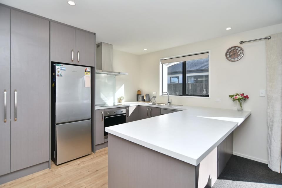 Kitchen or kitchenette, pet friendly, toaster