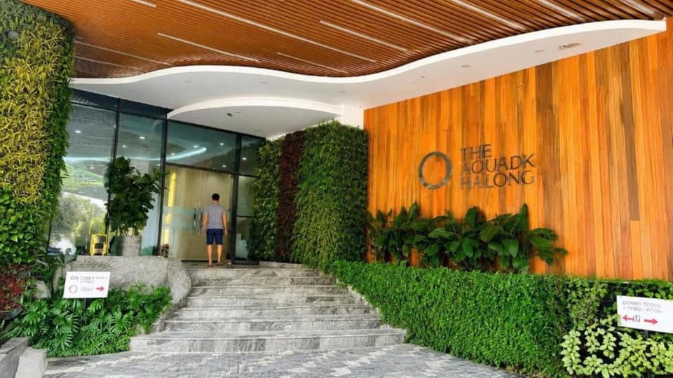 Facade/entrance, Garden