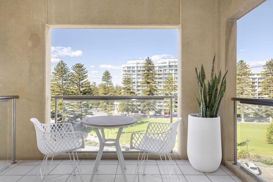 Belle Escapes - Park View Family Stay at the Pier Apartment in Adelaide