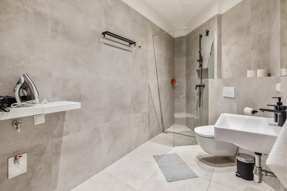 Shower, Toilet, Bathroom