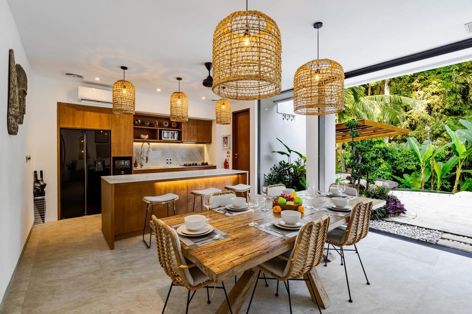 Kitchen or kitchenette, Seating area, Dining area, kitchen