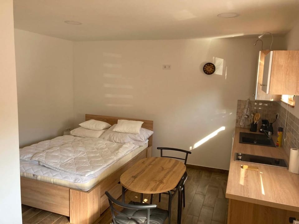 Gosztola Apartman Hidegség Apartment in Hungary