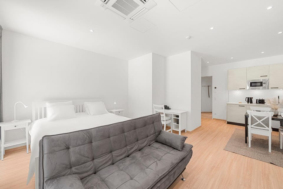 Living room, Photo of the whole room, Seating area