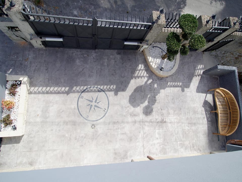 Property building, Lobby or reception, Internal: Not applicable to any particular room