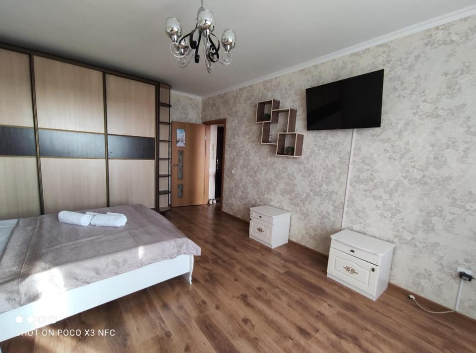 Communal lounge/ TV room, Bed, TV and multimedia, Photo of the whole room, Evening entertainment, Bedroom, towels, wardrobe