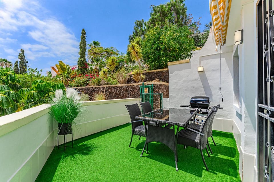Romantic Apartment in Windsor Park Apartment in Costa Adeje