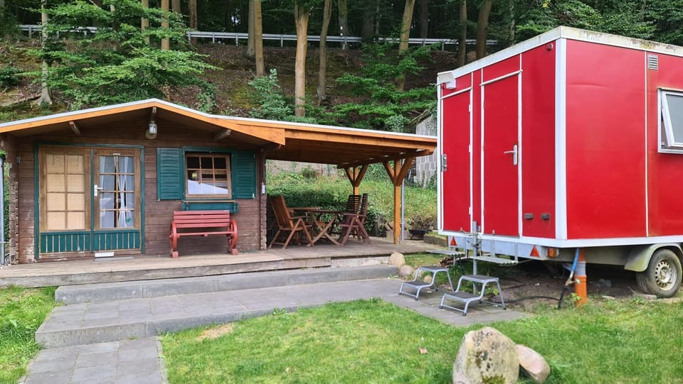 Kaiserbad-Ahlbeck-Rustikales-Holzhaus-Strandbude House in Heringsdorf