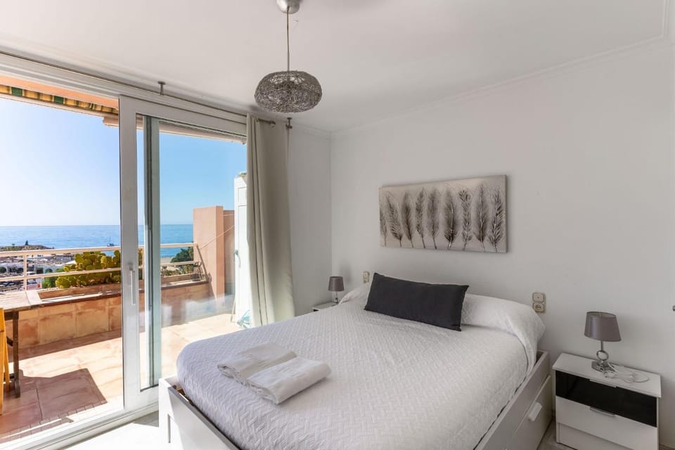 Expoholidays - Puerto Aguadulce (Av Carlos III 432 3ºI) Apartment in Aguadulce
