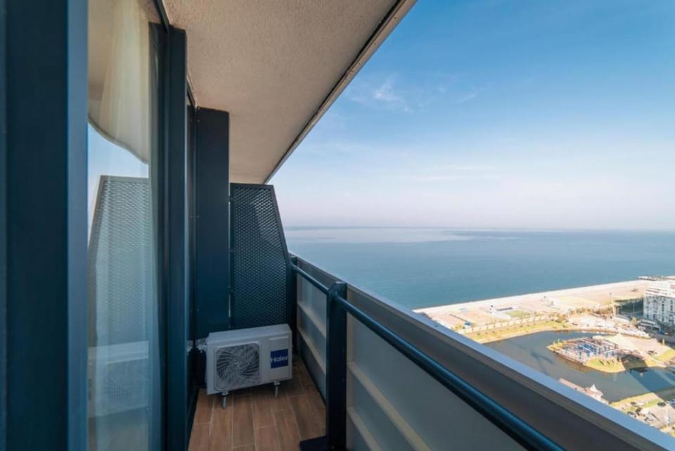 Day, View (from property/room), Balcony/Terrace, Evening entertainment, Sea view