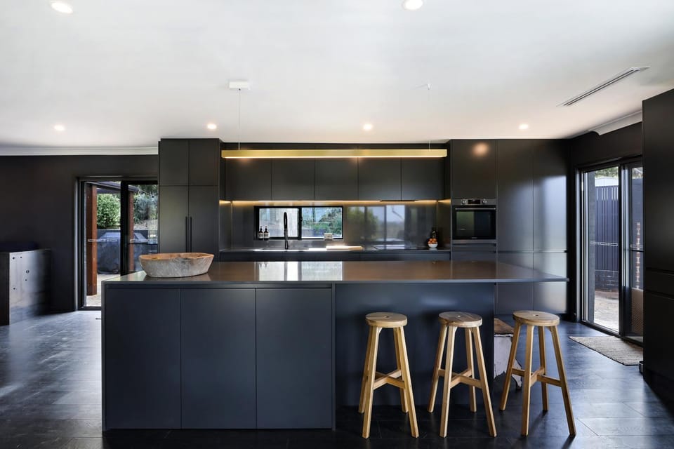 Coffee/tea facilities, Kitchen or kitchenette, Dining area, Entertainment, Breakfast, Family, oven