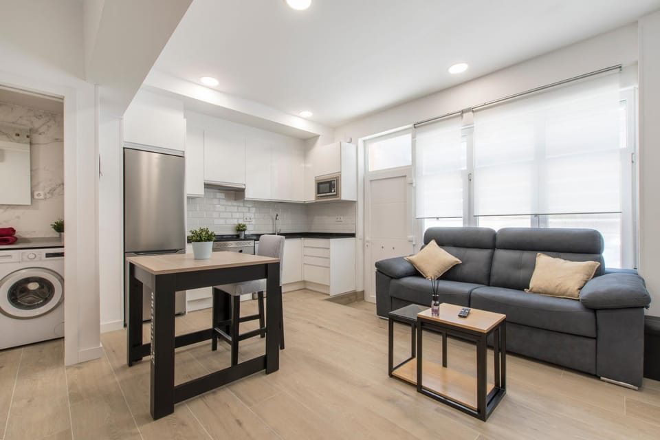 Kitchen or kitchenette, Living room