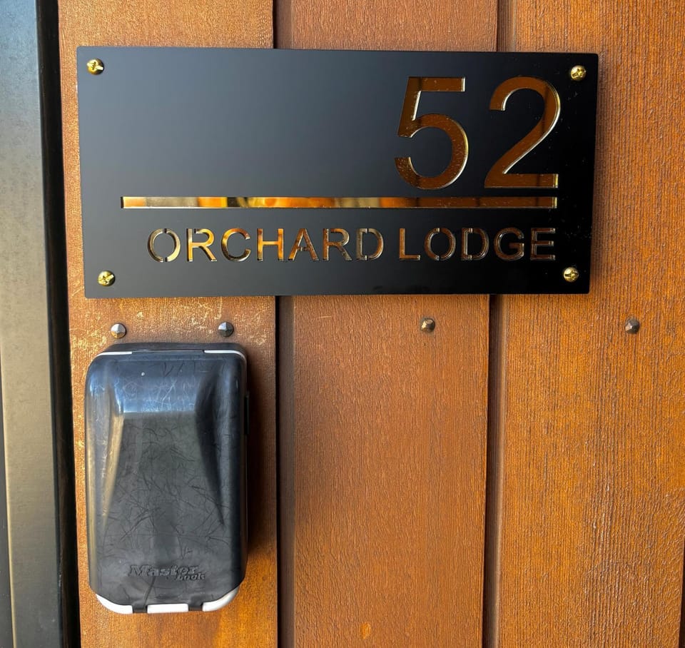 Orchard Lodge Wanaka - Relax, Refresh, Recharge House in Wanaka