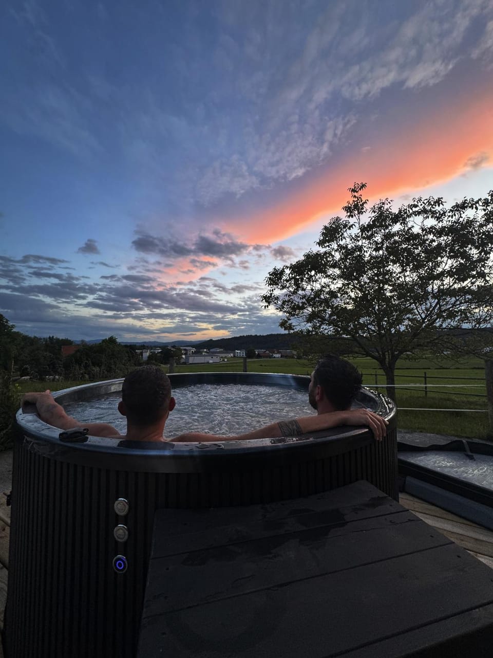 Hot Tub, Hot Tub, Sauna, Spa and wellness centre/facilities
