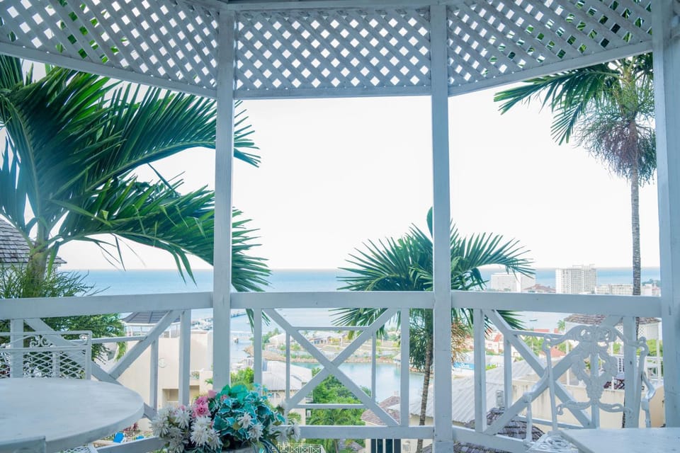 Patio, Balcony/Terrace, Balcony/Terrace